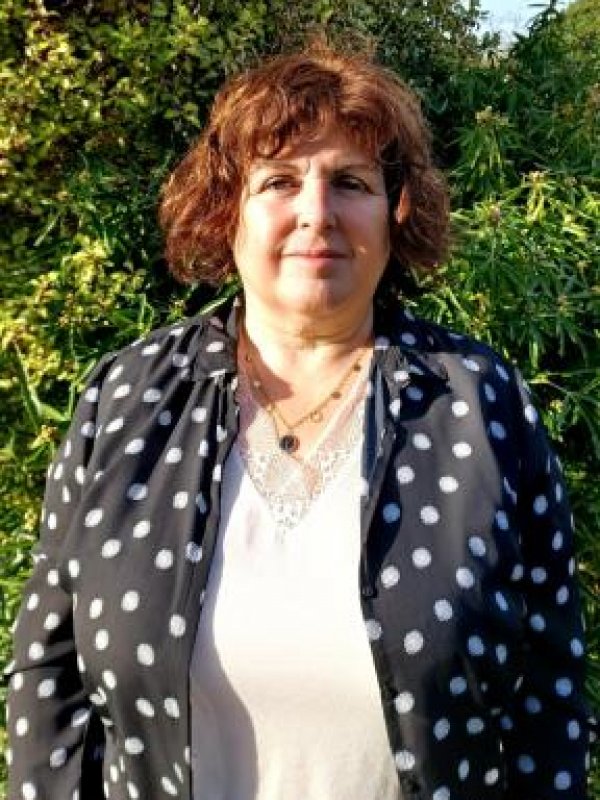 Mme Claudie DEMANGE